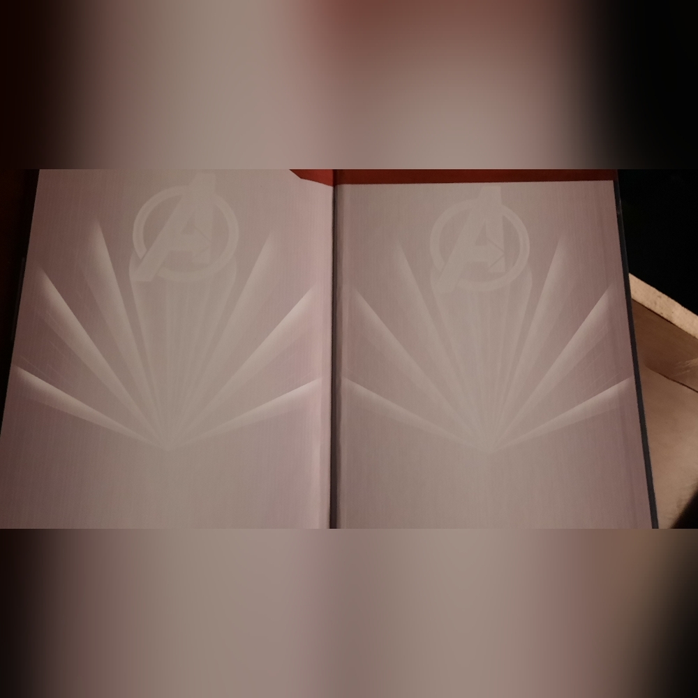 Marvel Book Bundle - Picture 2 of 8